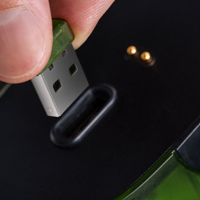 8BitDo Retro R8 Mouse - Xbox Edition